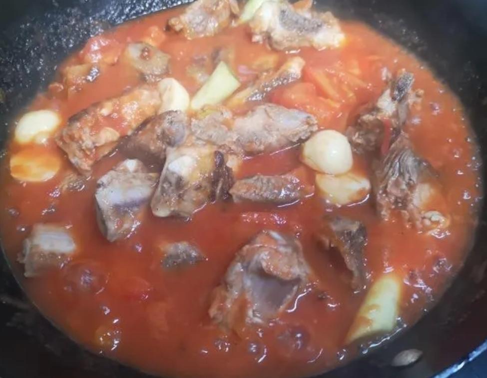 番茄排骨加土豆