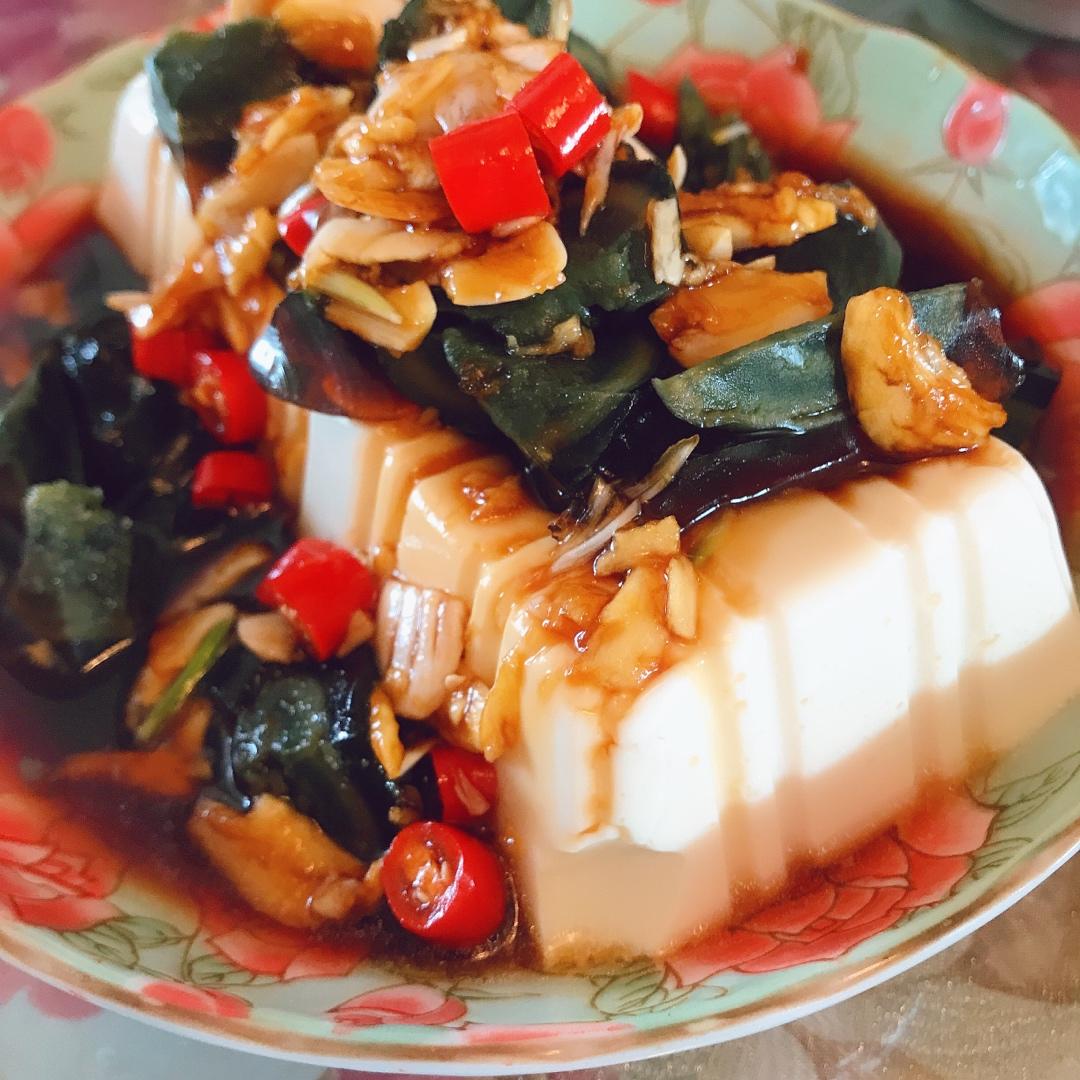 皮蛋豆腐