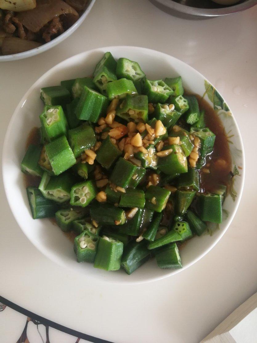 秋葵最好吃的做法，蒜香秋葵