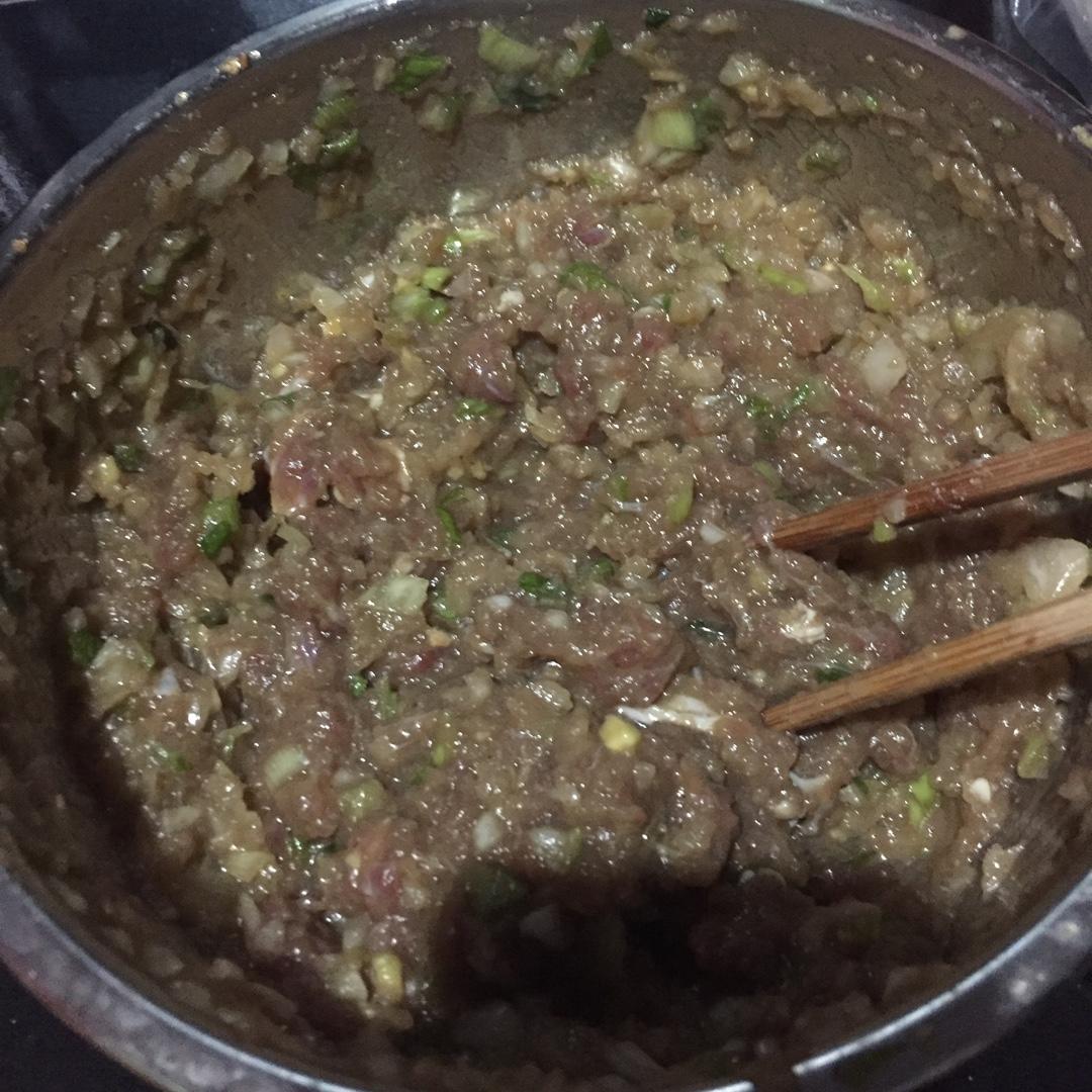 牛肉馅饼(附超详尽步骤图,从牛肉馅料调拌,到和面,更有海量馅饼包法图)