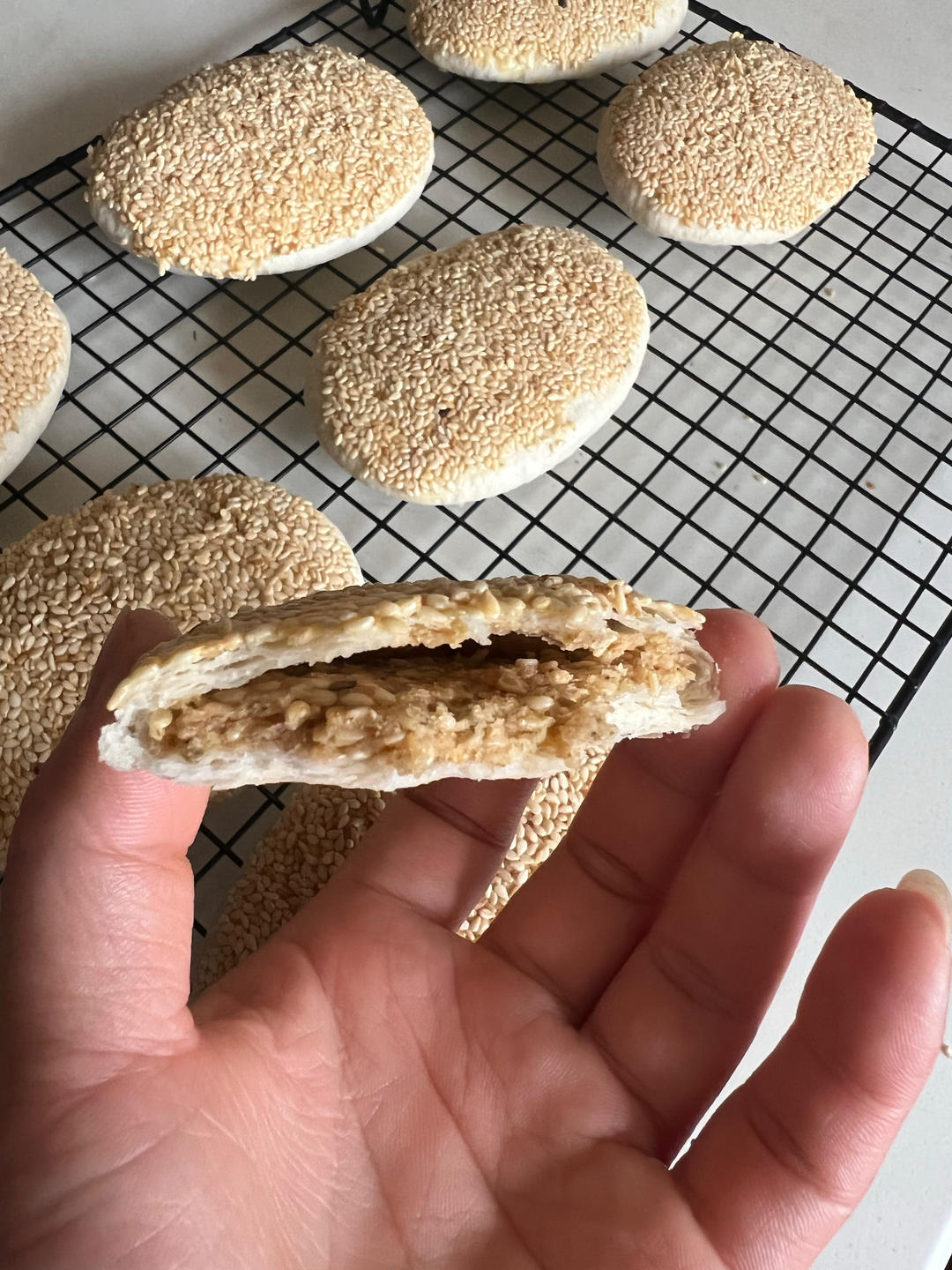酥的掉渣椒盐牛舌饼