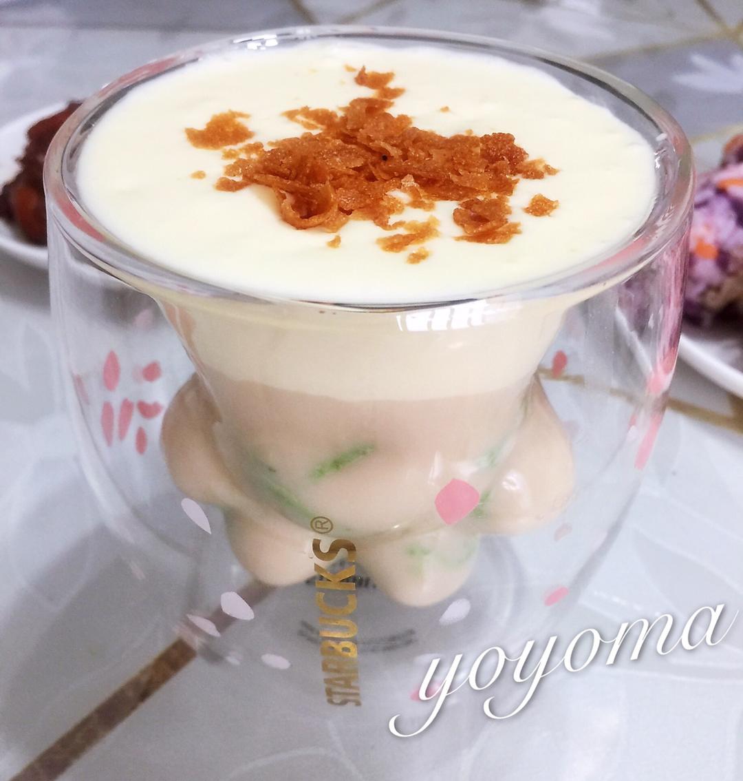 白桃乌龙芝士奶盖茶