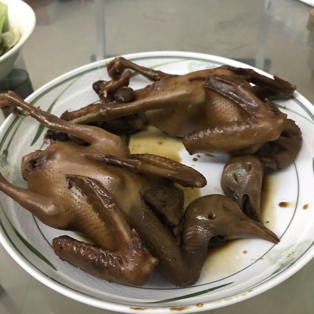 广东名菜-豉油王乳鸽