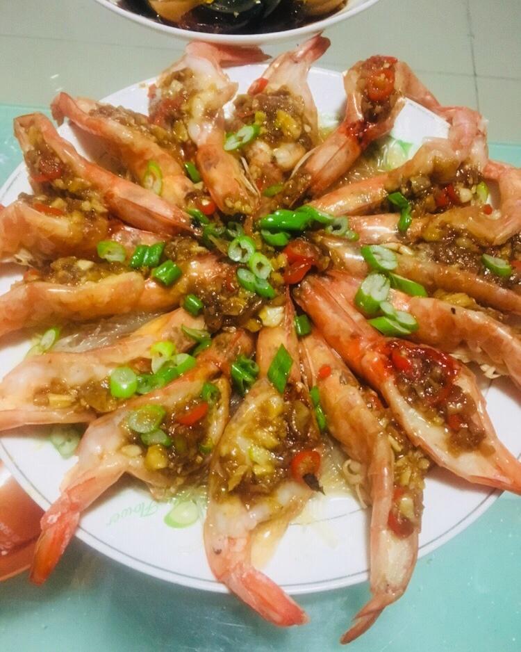蒜蓉粉丝蒸虾