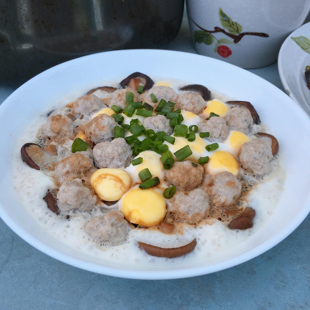 小小肉丸子