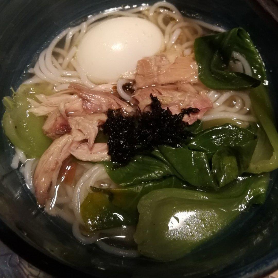 鸡汤米线