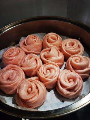 厨师机版玫瑰花馒头的做法 步骤2