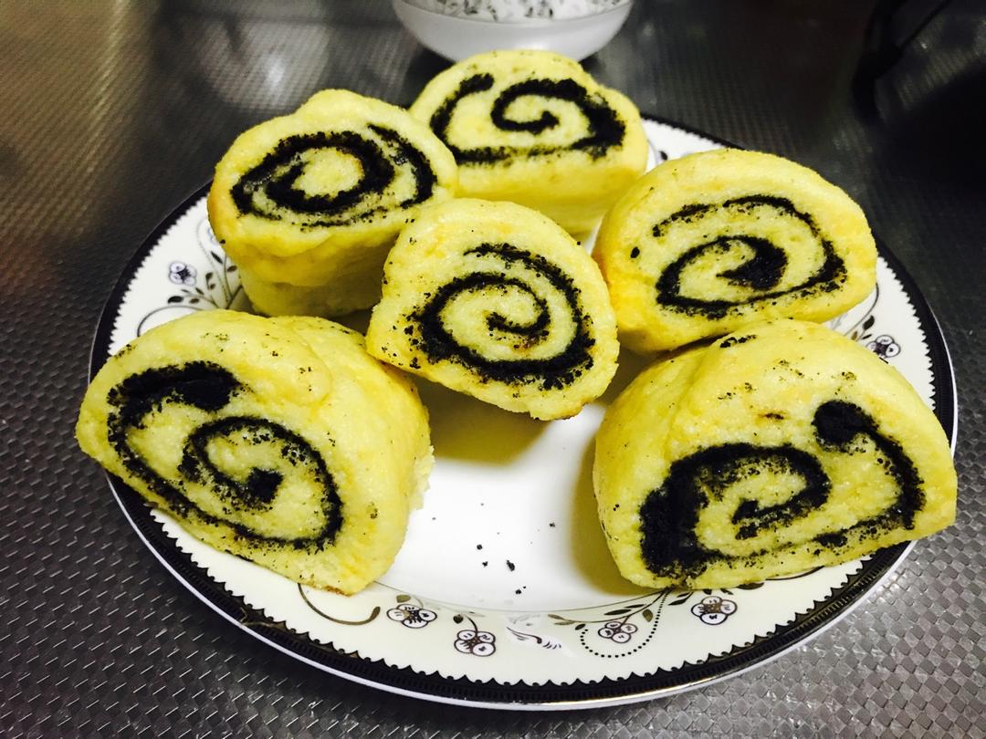 南瓜黑芝麻卷