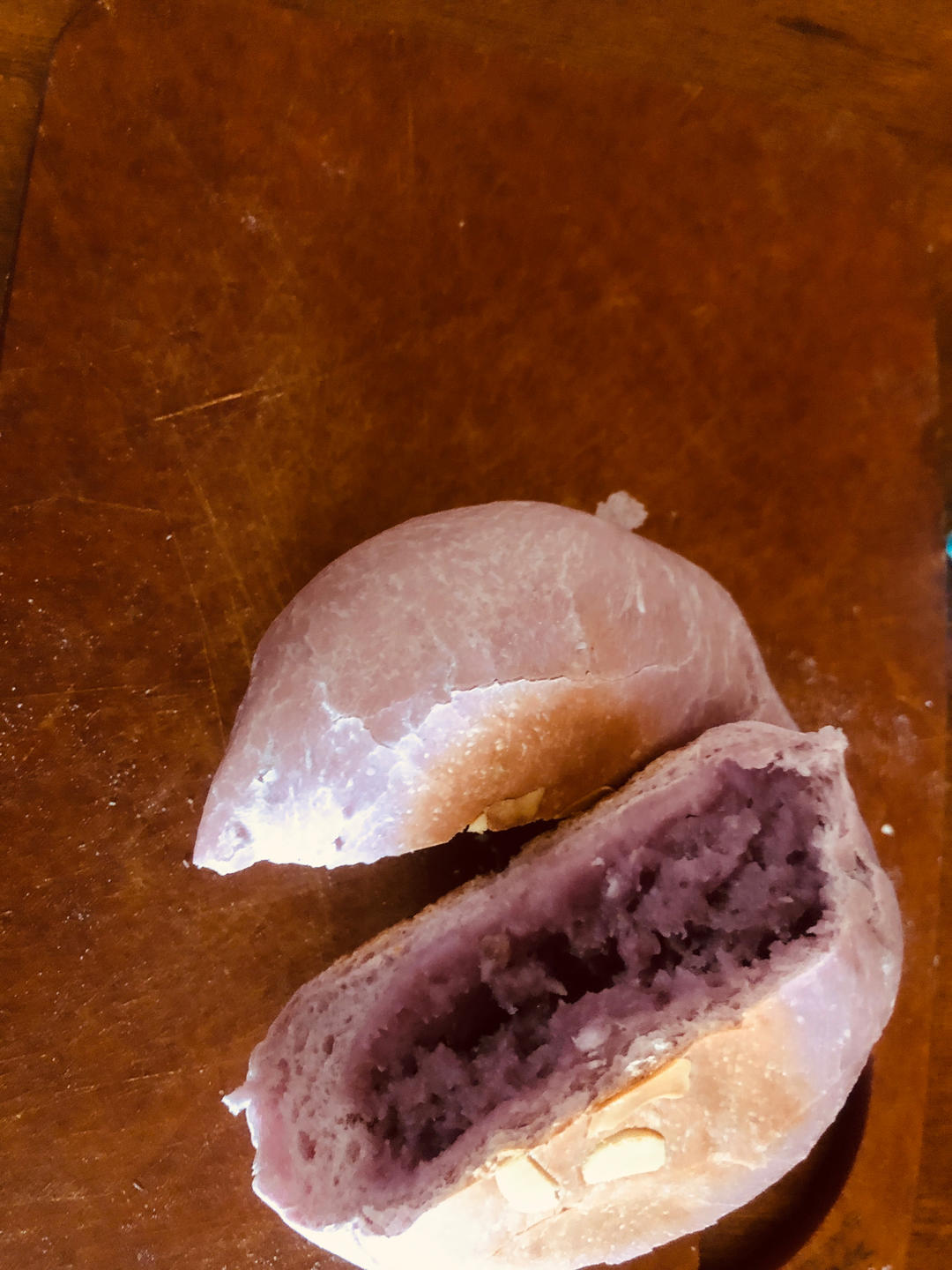 内馅满满的芋泥面包