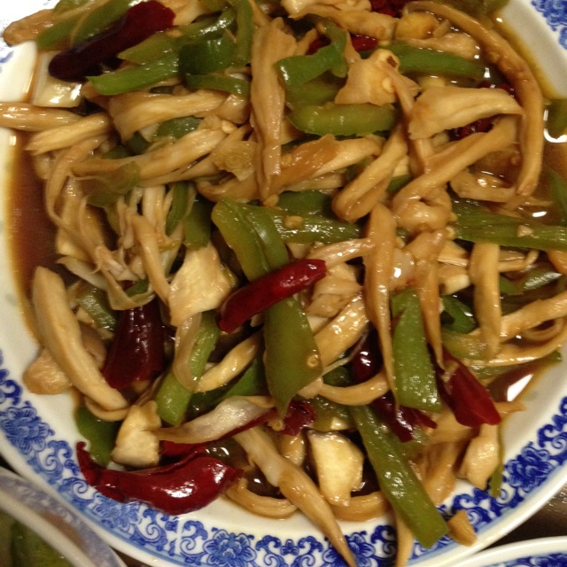 青椒素炒杏鲍菇