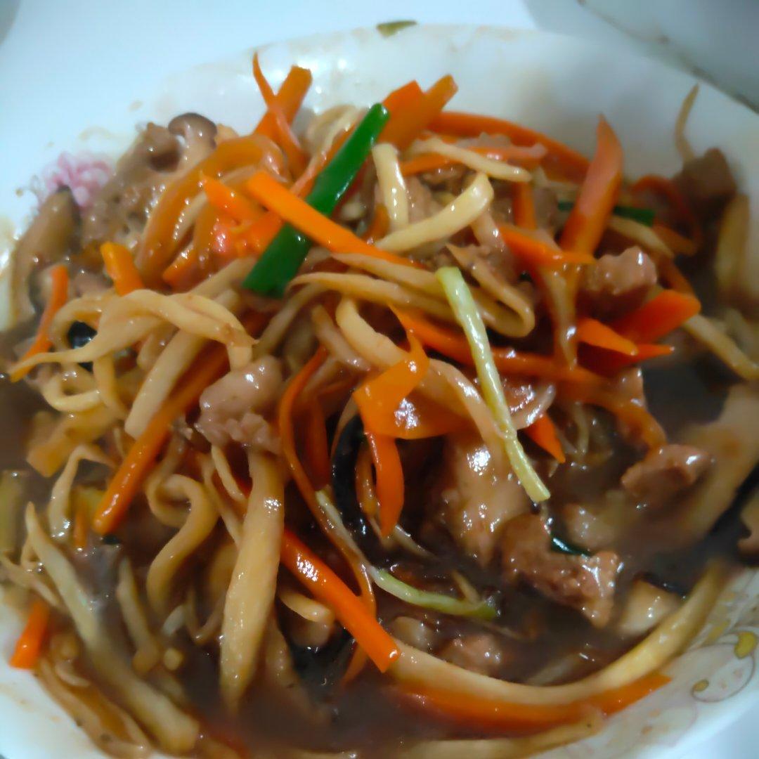 开胃又好吃——酸酸的茭白炒三丝