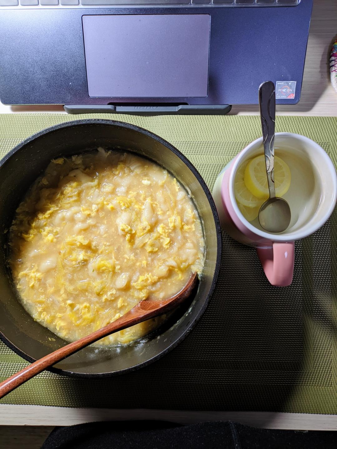 疙瘩汤：我不允许你不会做的快手菜！营养又美味