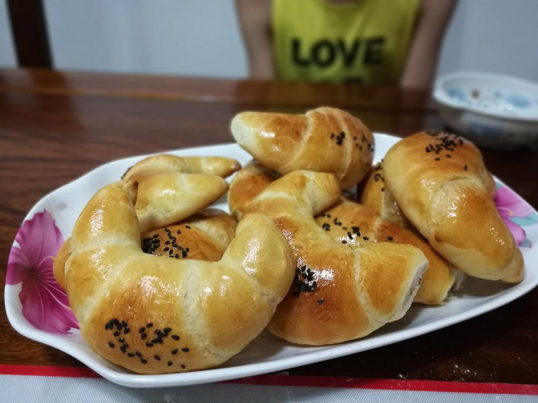 美善品版吐司with牛角包