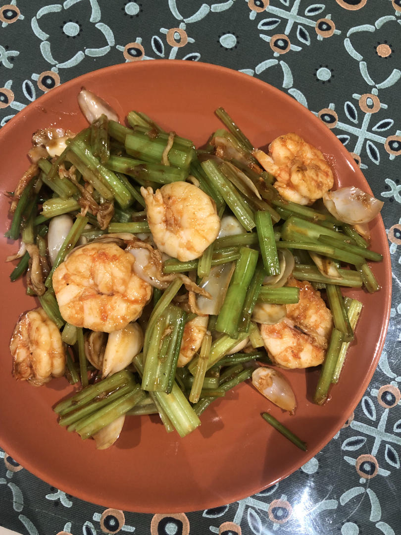 超级嫩的西芹吃法（西芹虾仁），小朋友也可以吃很多