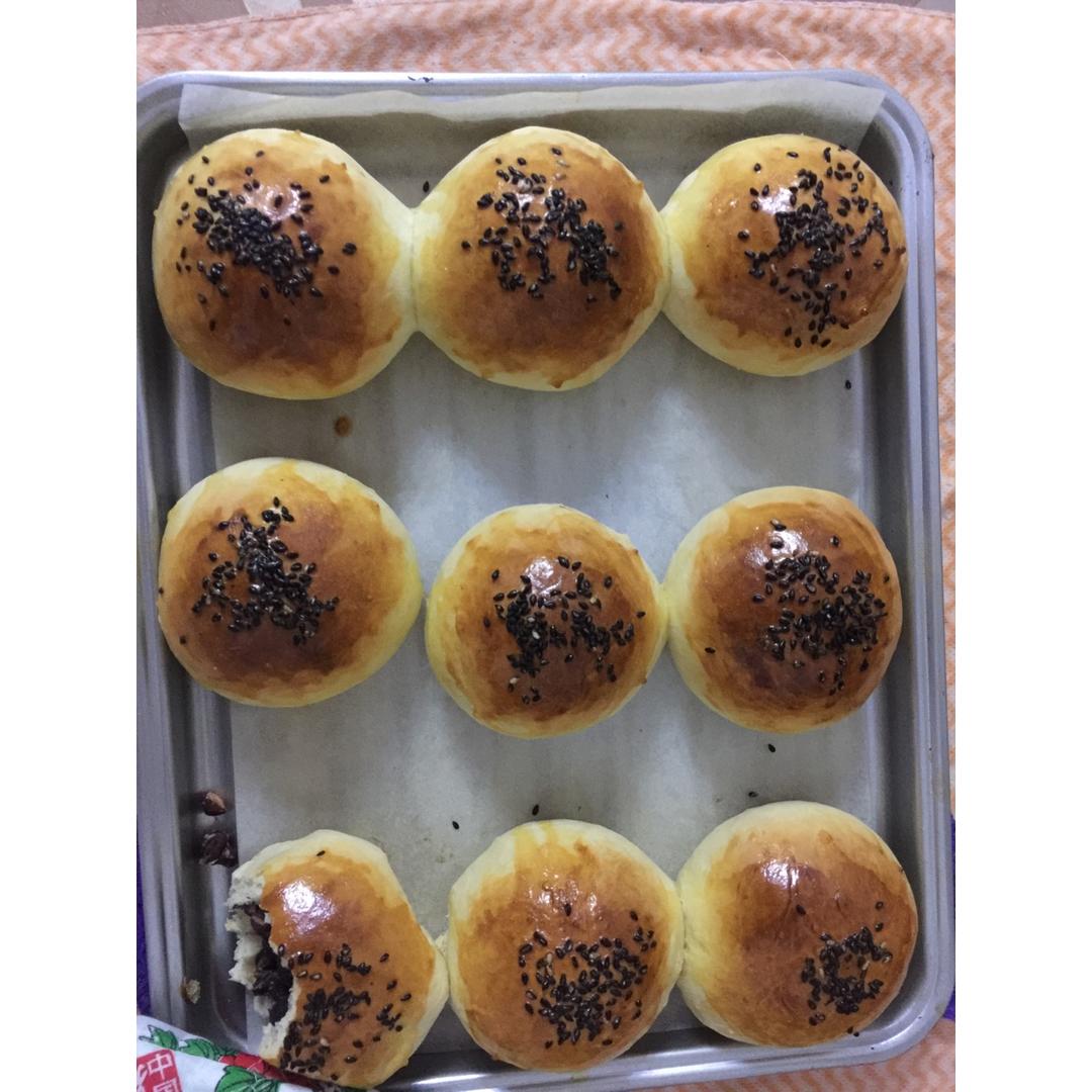 牛奶红豆小餐包