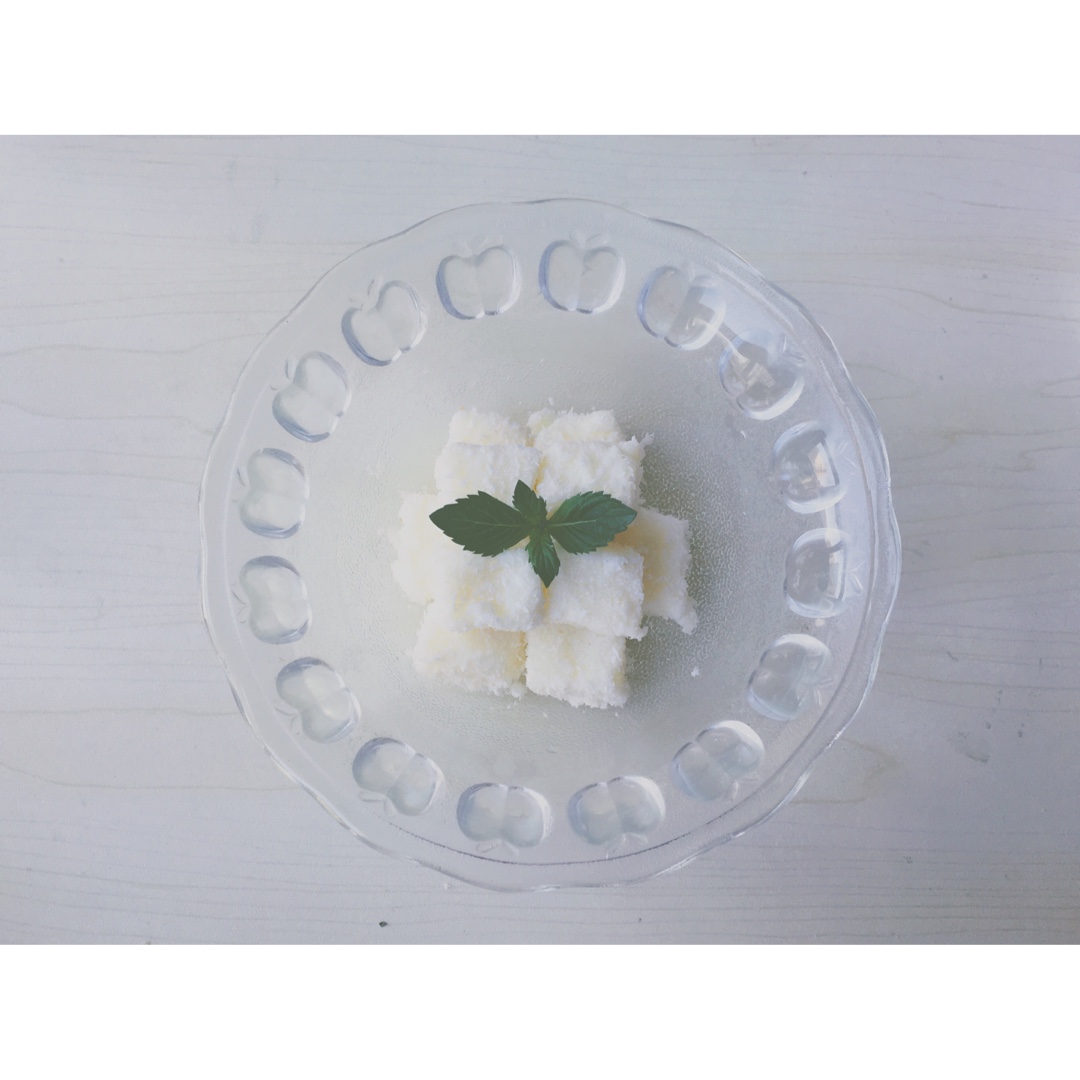 牛奶椰丝小方