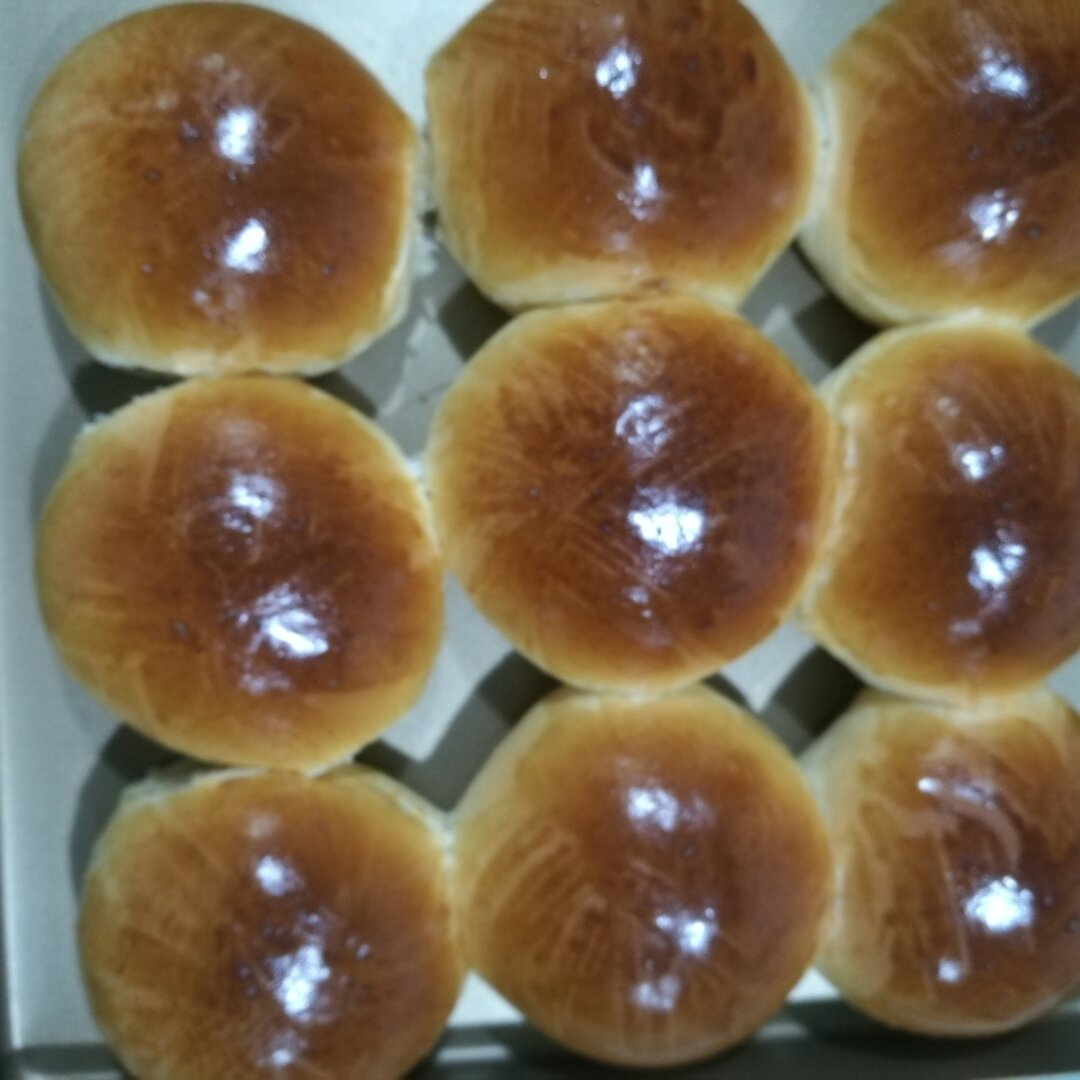 大人小孩都爱不释口的【蜂蜜牛奶小餐包】