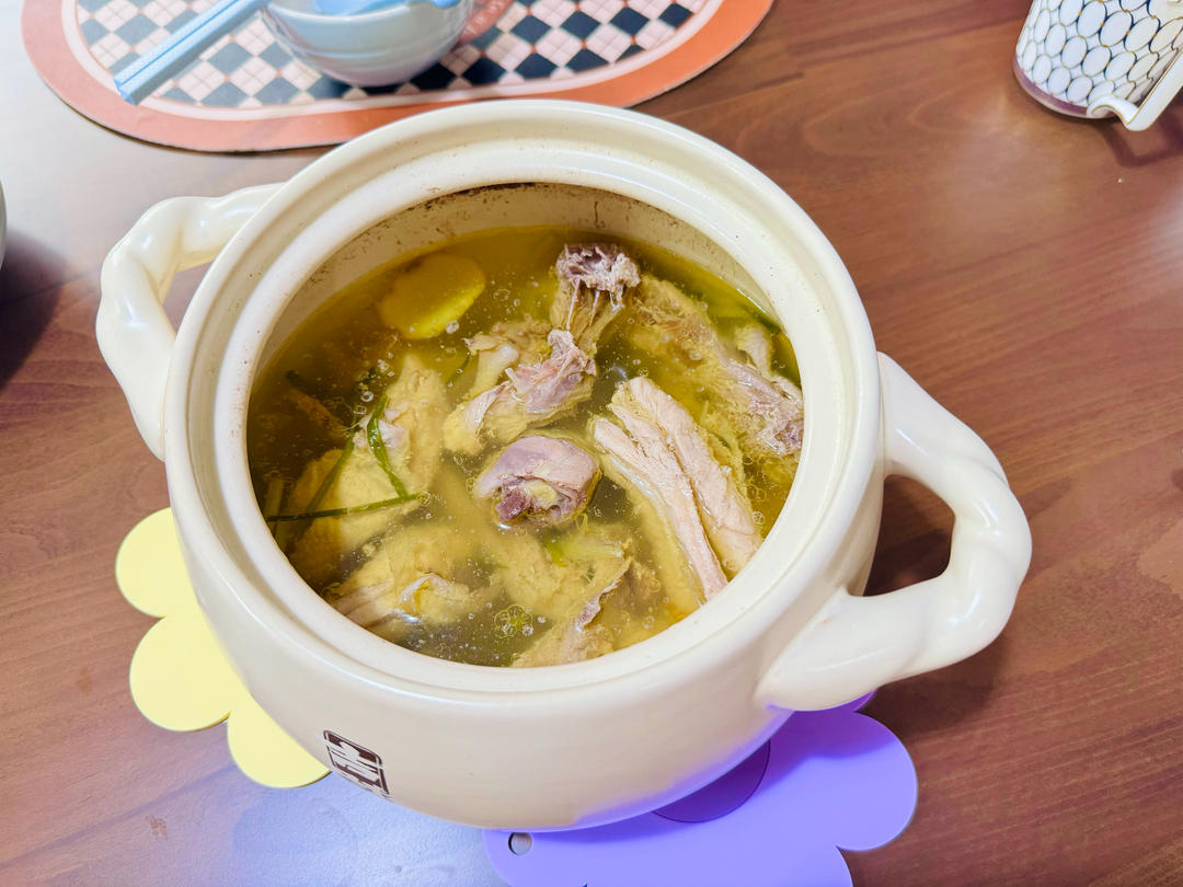 鲜美无敌：清炖鸡汤🐔