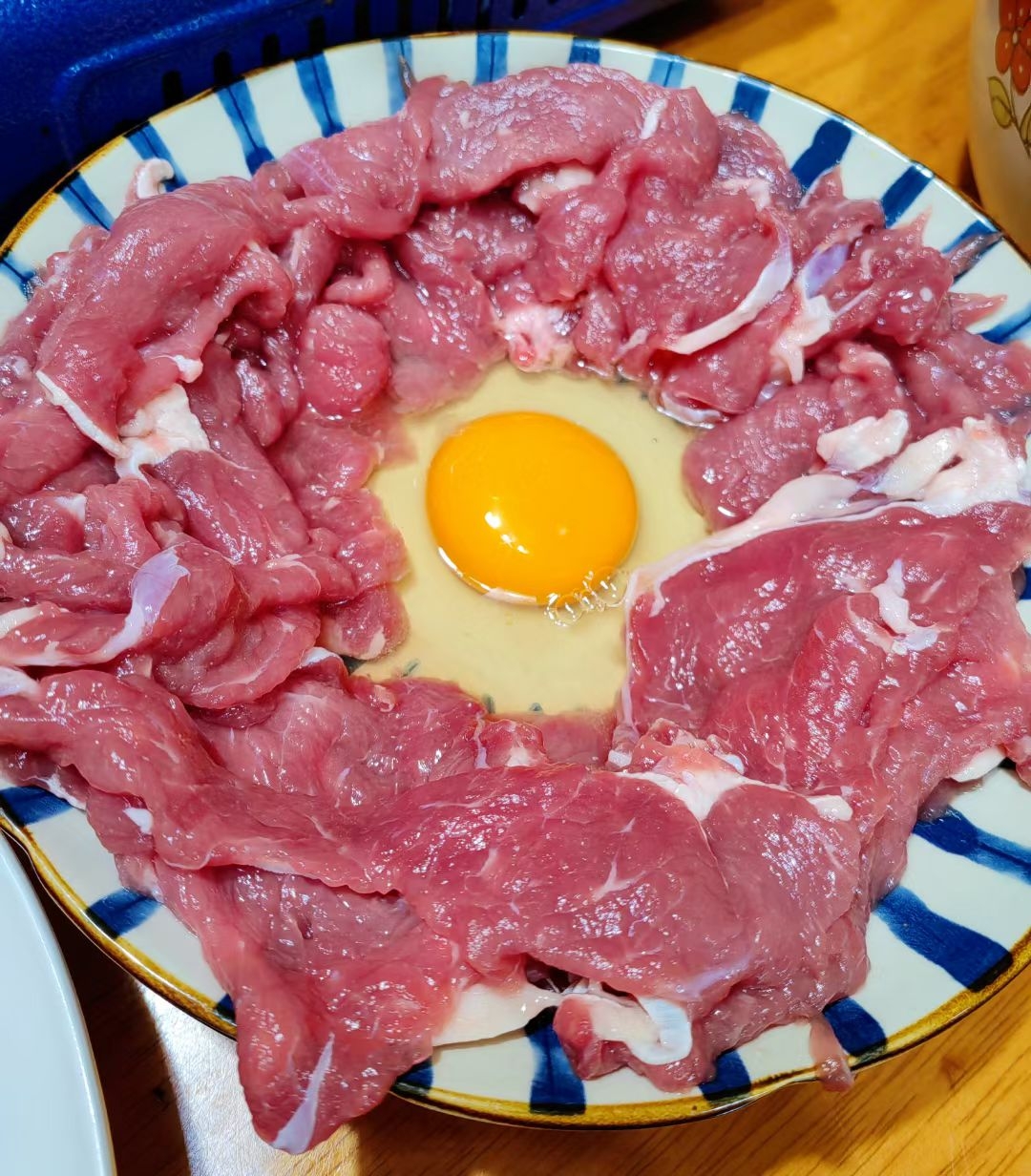 鸡蛋滑牛肉（涮火锅）