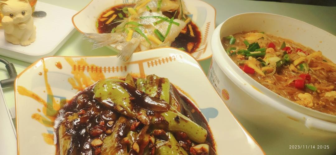 清蒸鲈鱼，肉质鲜嫩