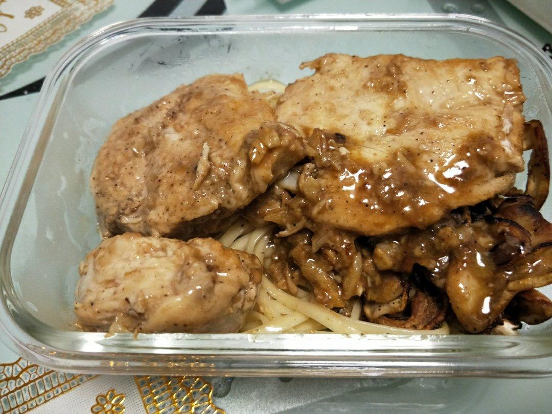 【嫩煎鸡胸肉】