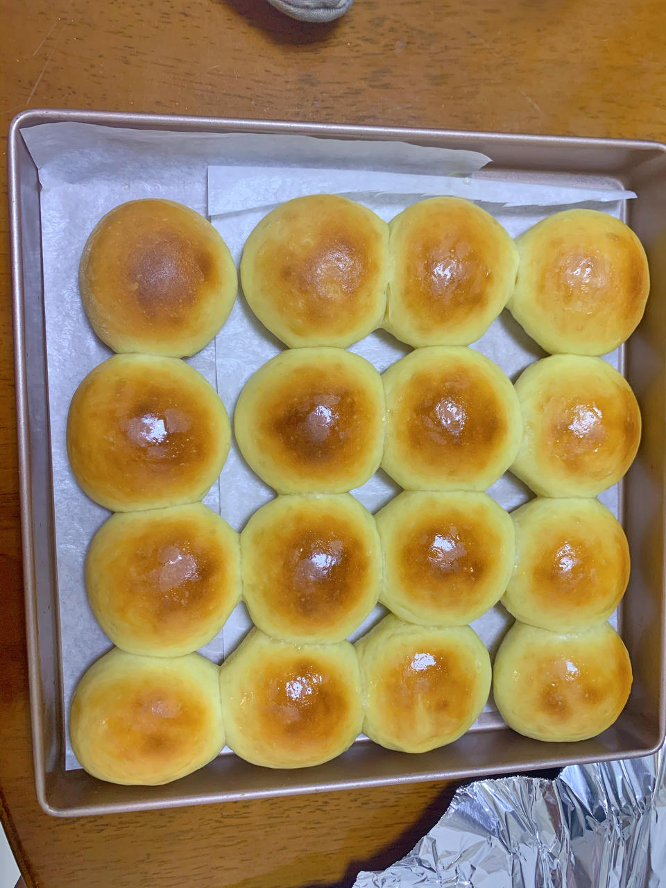 大人小孩都爱不释口的【蜂蜜牛奶小餐包】