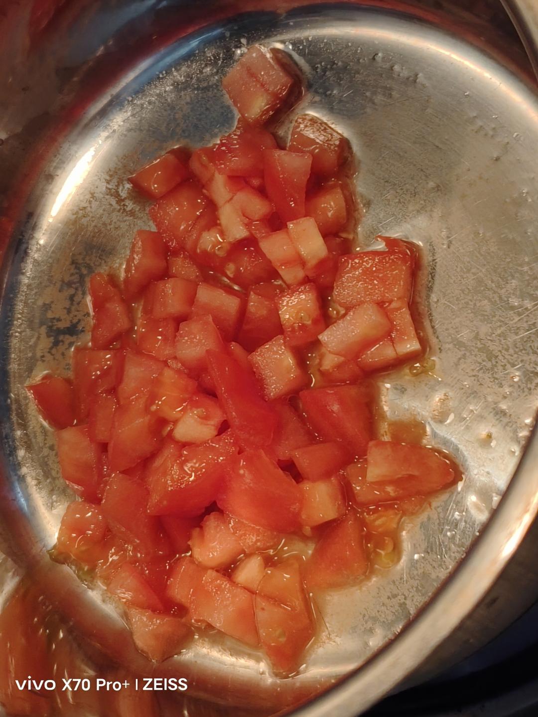 番茄疙瘩汤（八个月宝宝辅食）