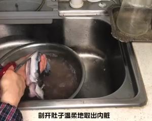 ［爸爸我出息了］自制了日本烤鳗鱼饭~含处理鱼➕蒲烧汁方法的做法 步骤2