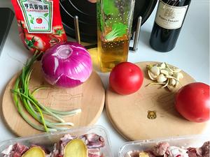 番茄红酒炖羊肉的做法 步骤1
