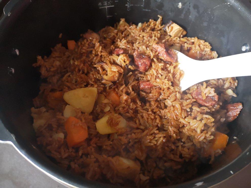 土豆焖饭（电饭锅版）