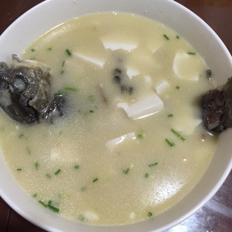 家常菜 豆腐鯽魚湯 朱小華1做的豆腐鯽魚湯