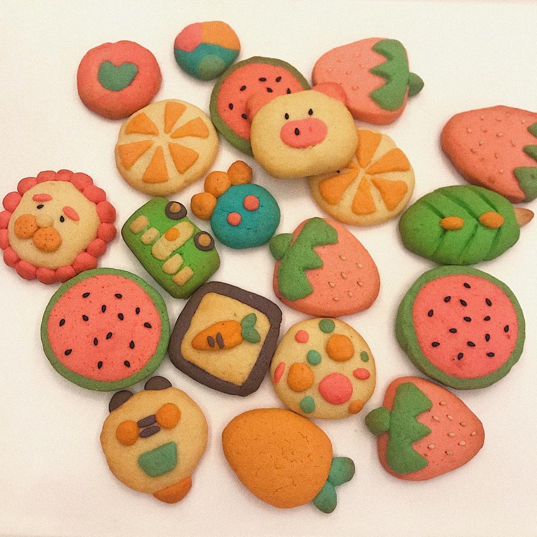 小朋友最喜欢的卡通饼干