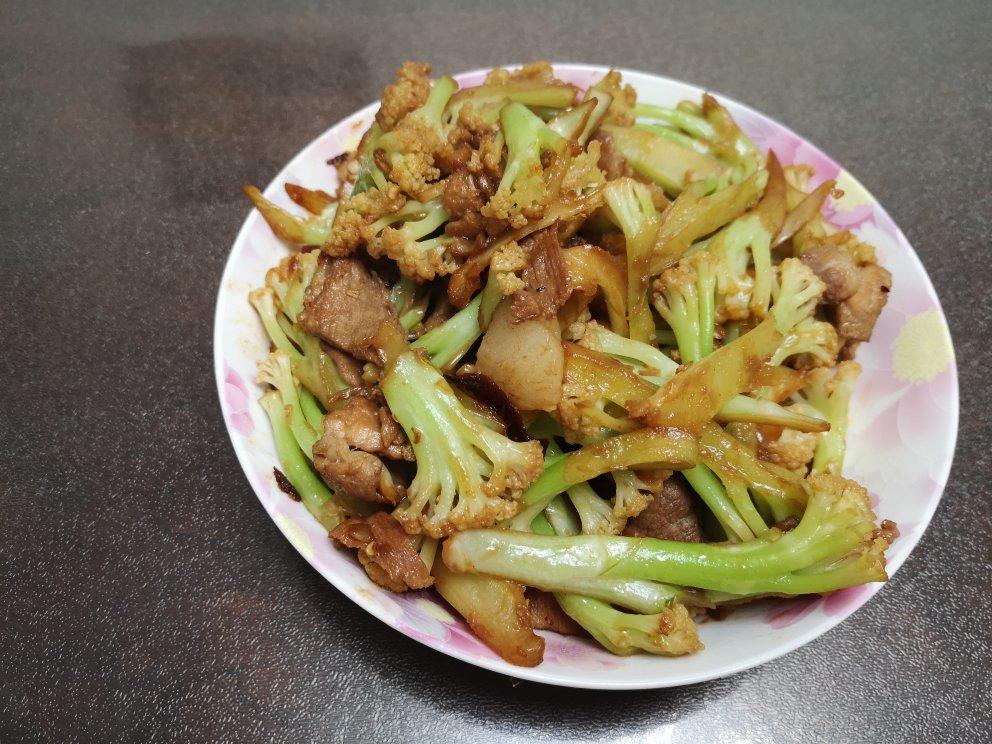 干煸菜花（花菜炒肉）