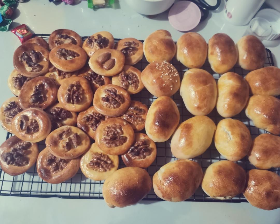 小牛乳馕小葡萄干馕