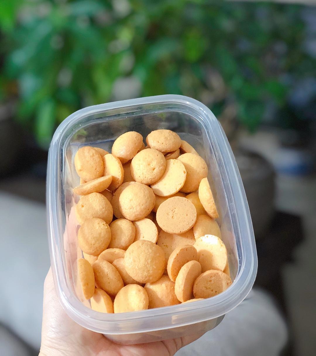 无油杏仁蛋黄饼干
