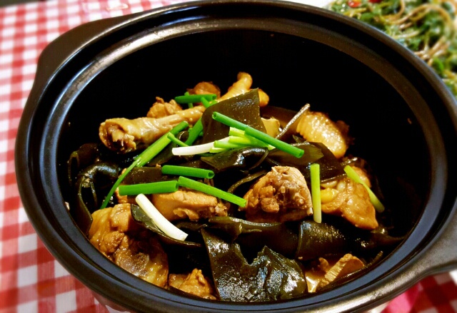 海带鸡煲