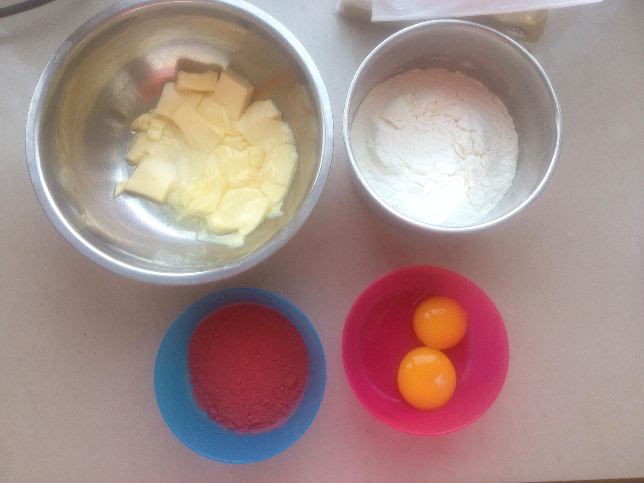 宝宝版无糖蛋黄数字饼干的做法 步骤1