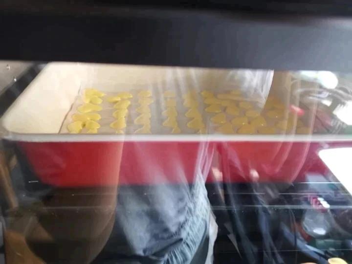 入口即化的无添加蛋黄溶豆