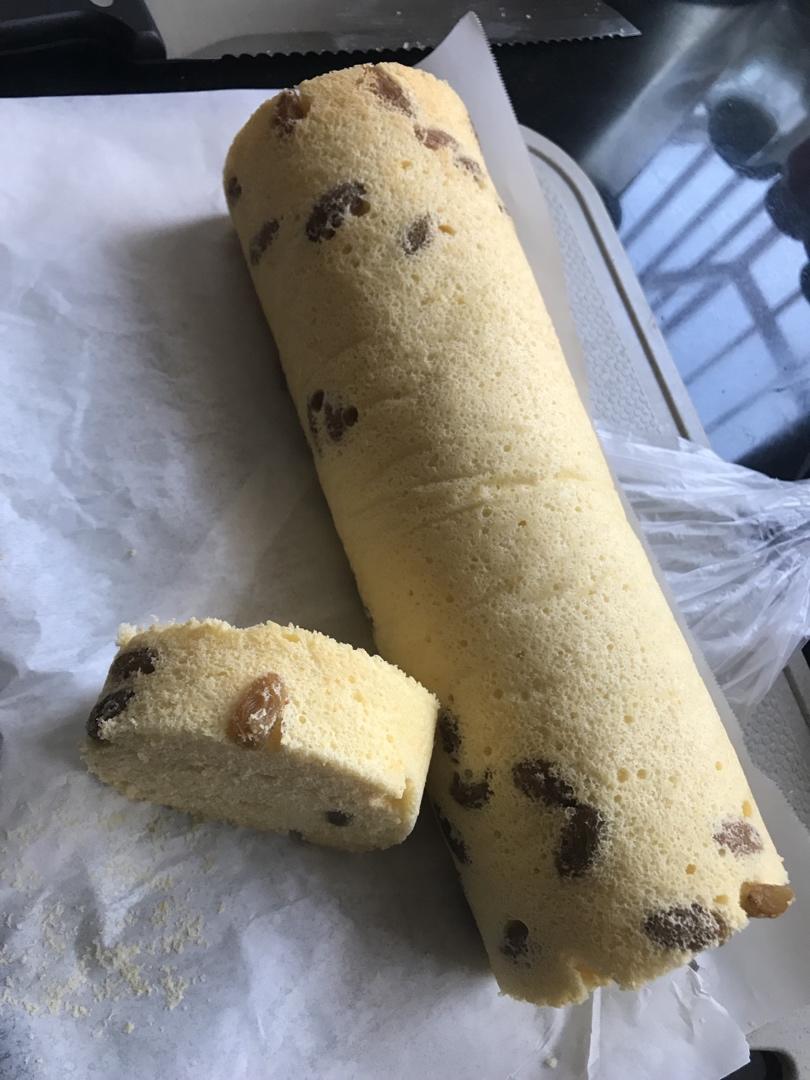 葡萄干蛋糕卷