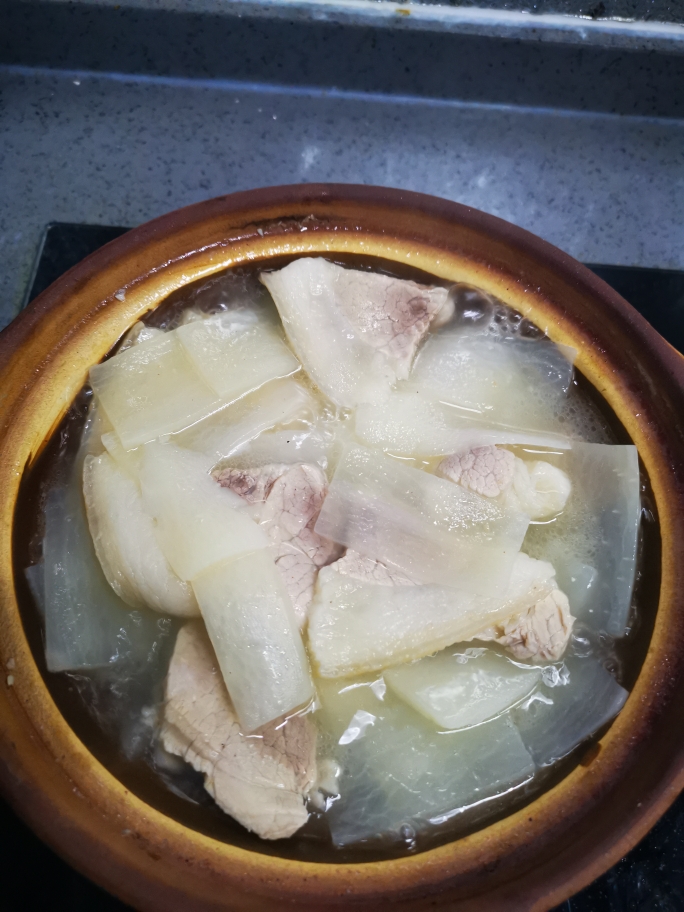 冬日里来一锅萝卜连锅汤的做法