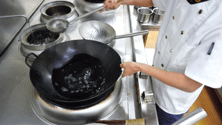 廚師長教你：“大蒜燒肚條”的家常做法，味道鮮美下飯先收藏起來的做法 步驟13