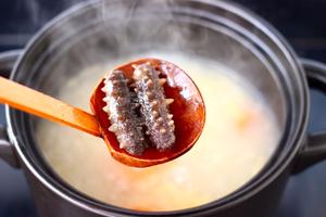 营养师推荐-海虾海参砂锅粥的做法 步骤7