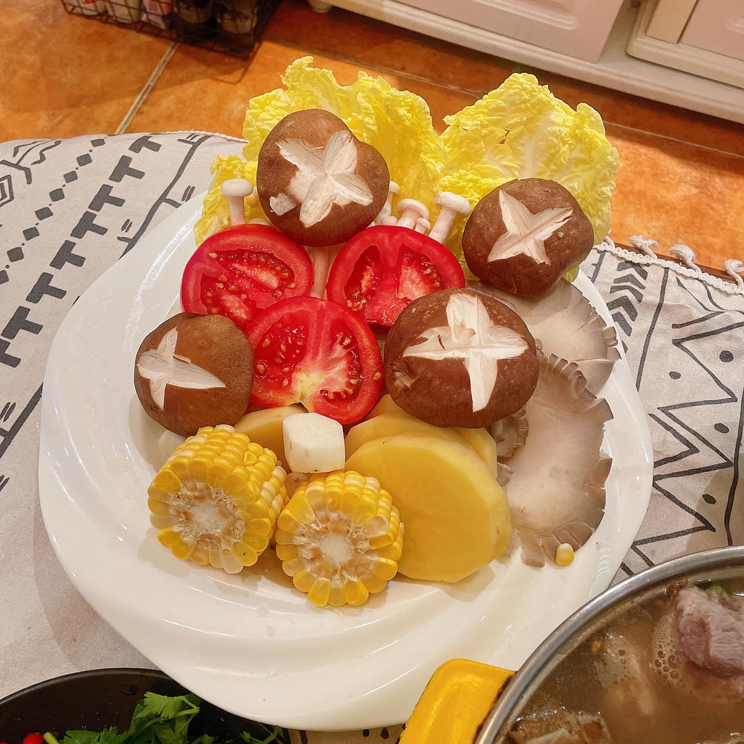 【花胶鸡火锅】