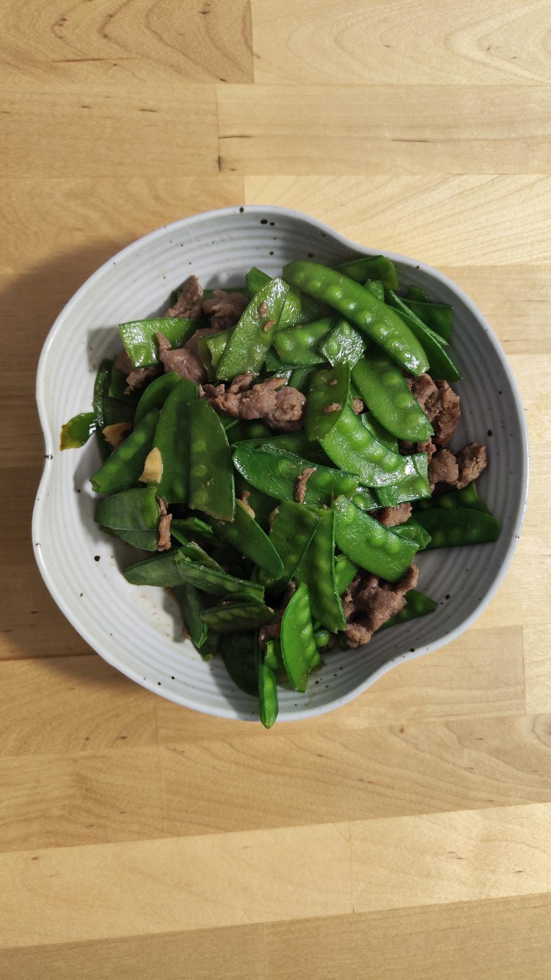 嫩滑蚝油牛肉炒荷兰豆