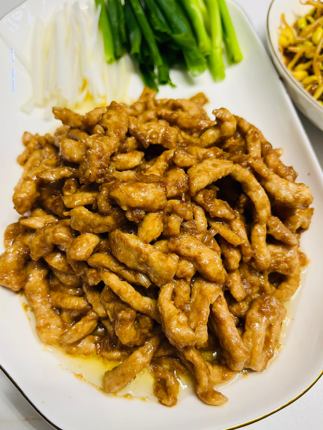 京酱肉丝