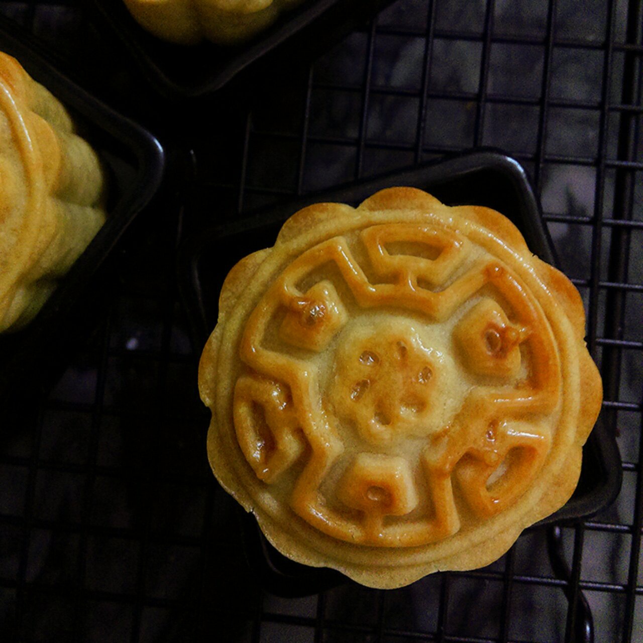 广式月饼—蛋黄莲蓉月饼
