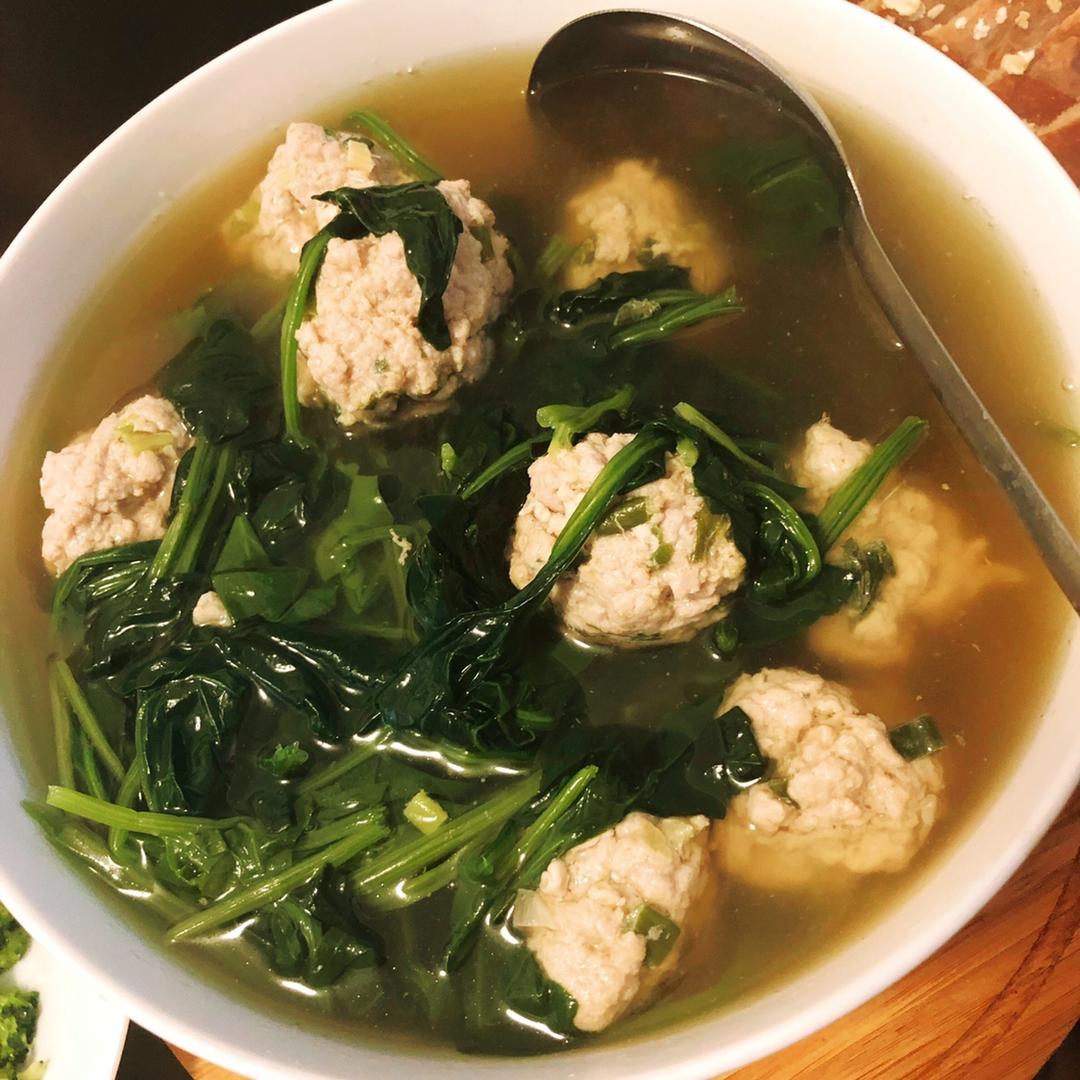 猪肉丸子菠菜汤