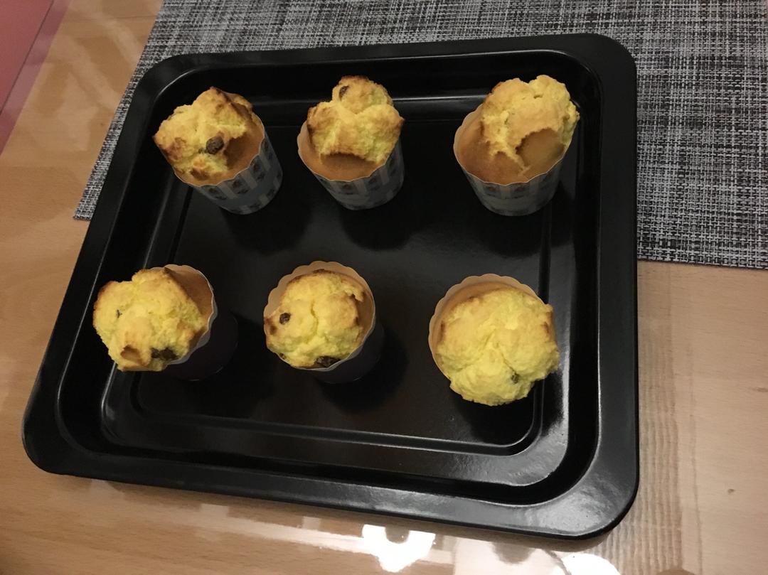 椰蓉棉花纸杯蛋糕