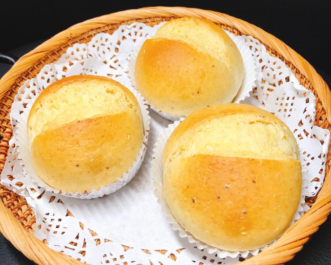 奇亚籽全麦坚果小餐包的做法