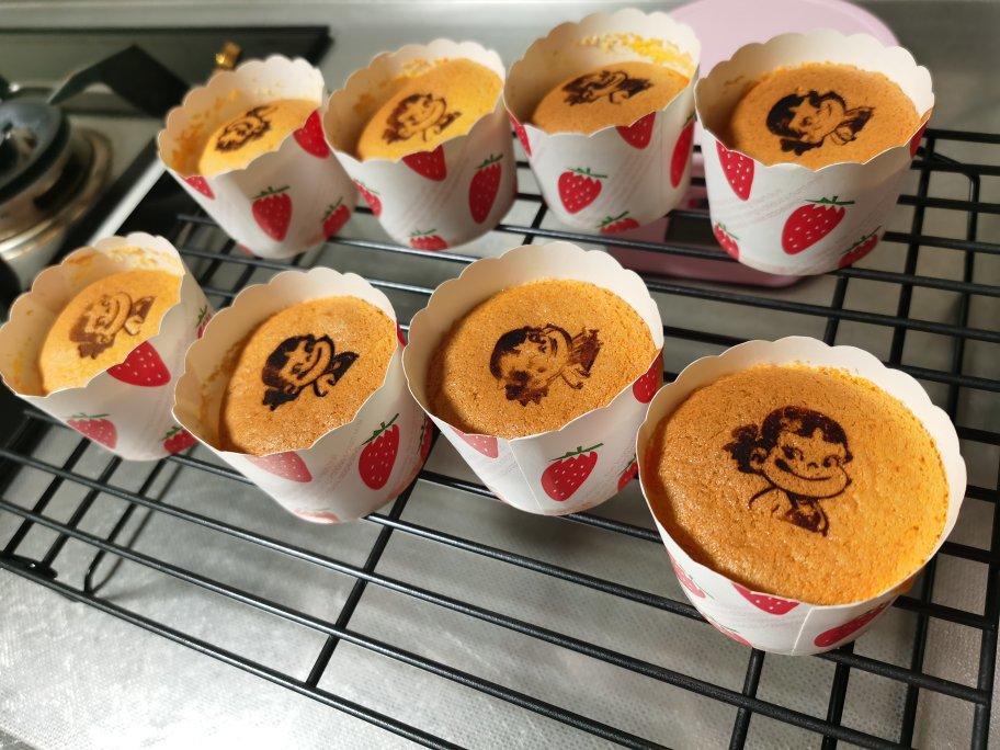 不凹底不塌陷的完美戚风蛋糕